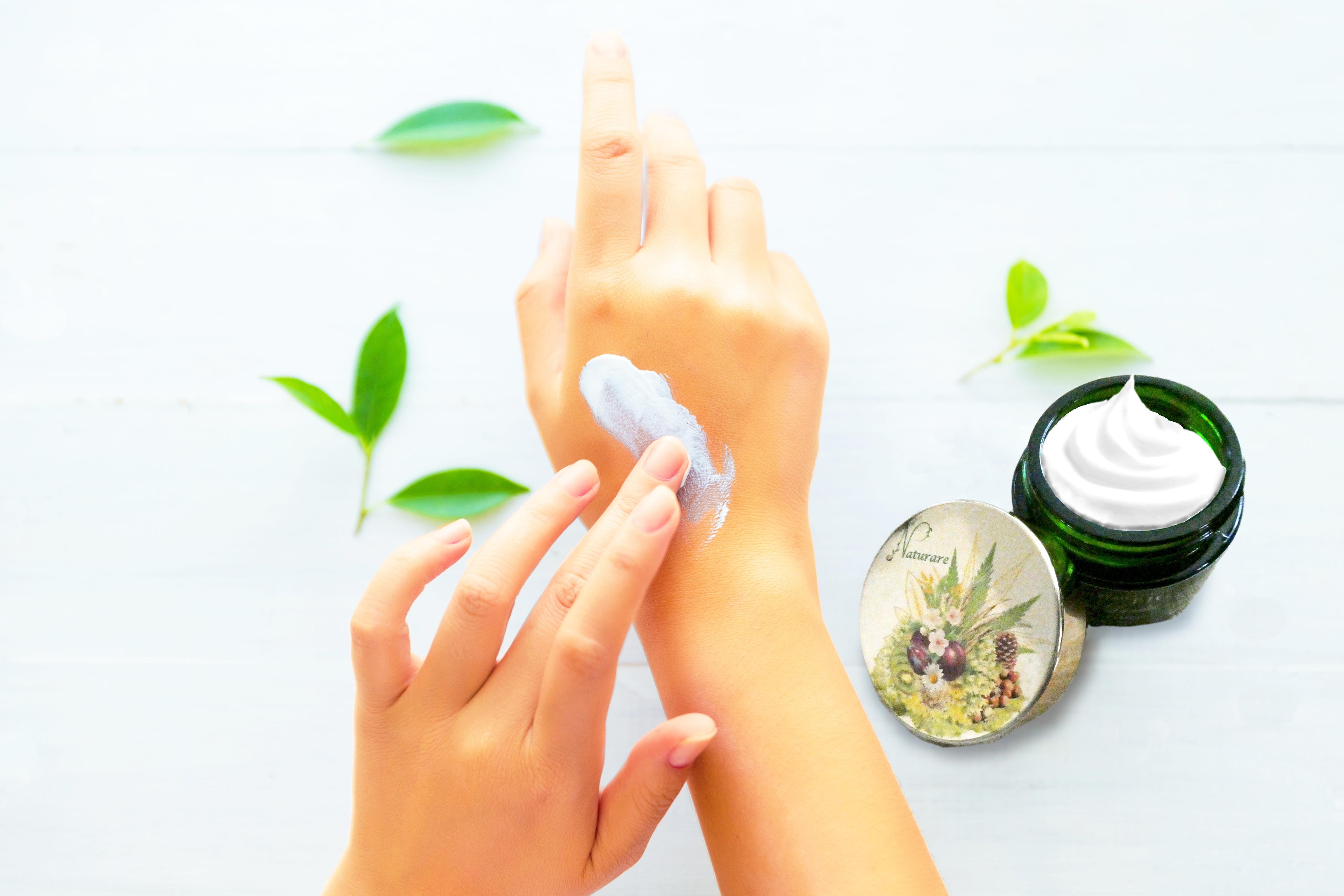 CREME VOLUPTE DES BIO - Soin de peau Beauté poitrine feminine